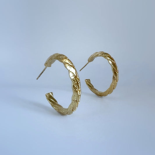 Twisted C Hoops